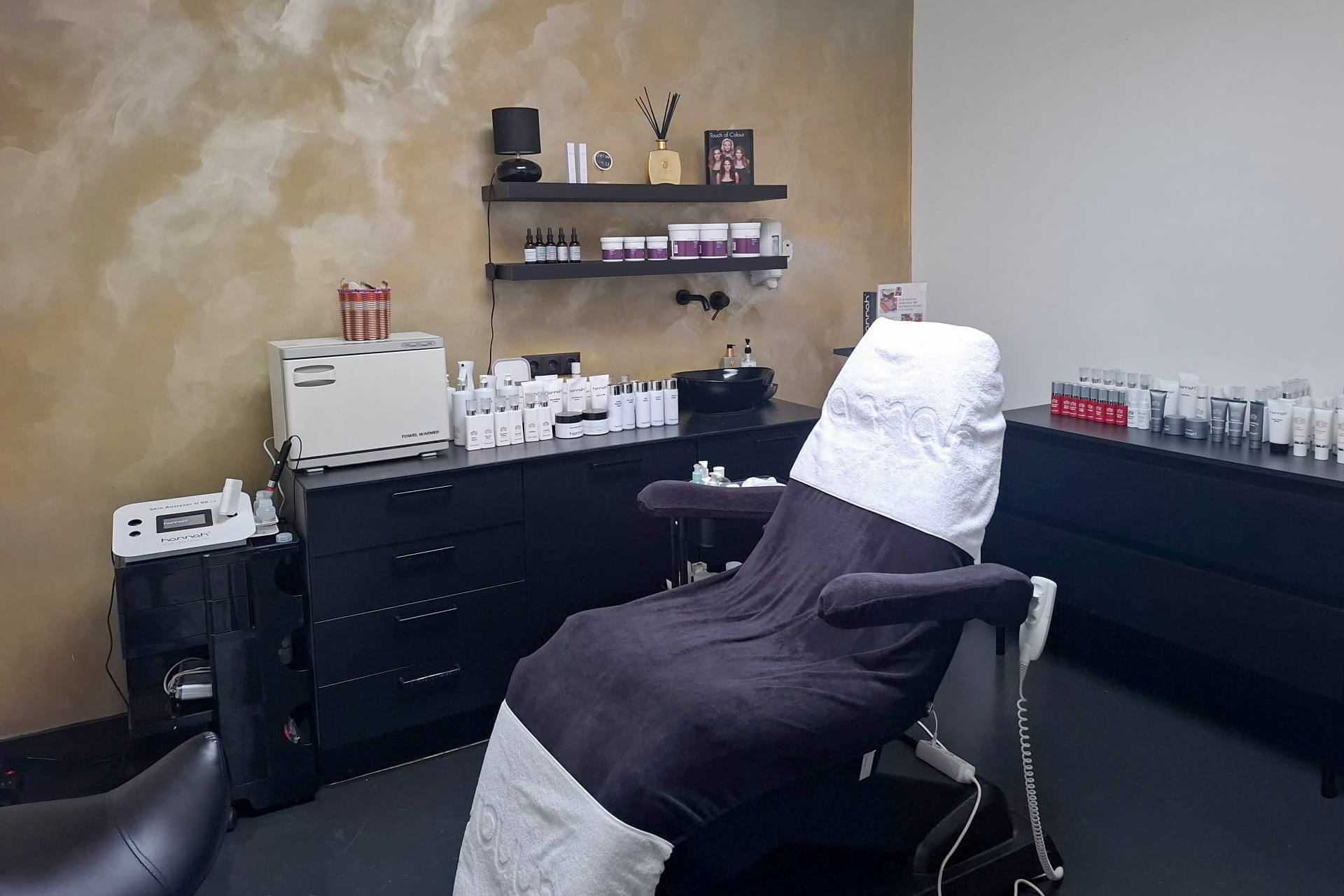 Salon
